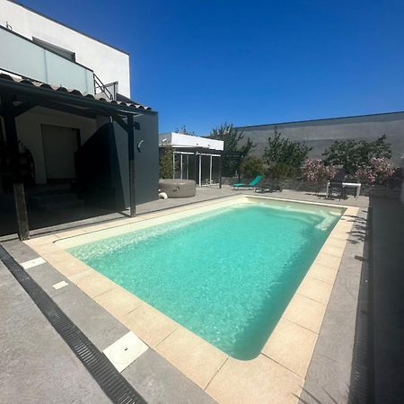 Superbe Appartement Avec Piscine Et Spa Privatif Villeneuve-lès-Béziers Exterior foto