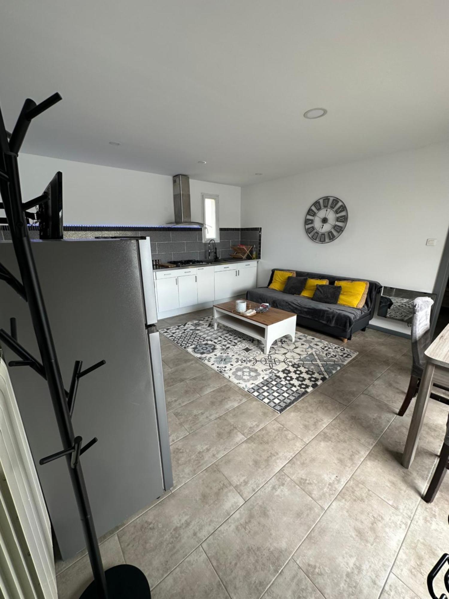 Superbe Appartement Avec Piscine Et Spa Privatif Villeneuve-lès-Béziers Exterior foto
